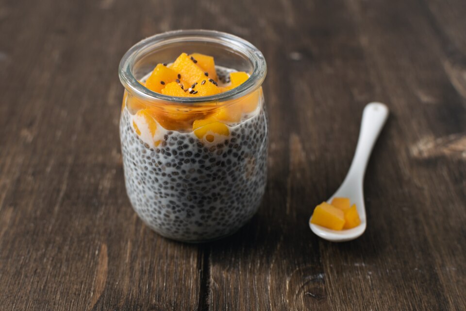 Coconut and pineapple chia pudding