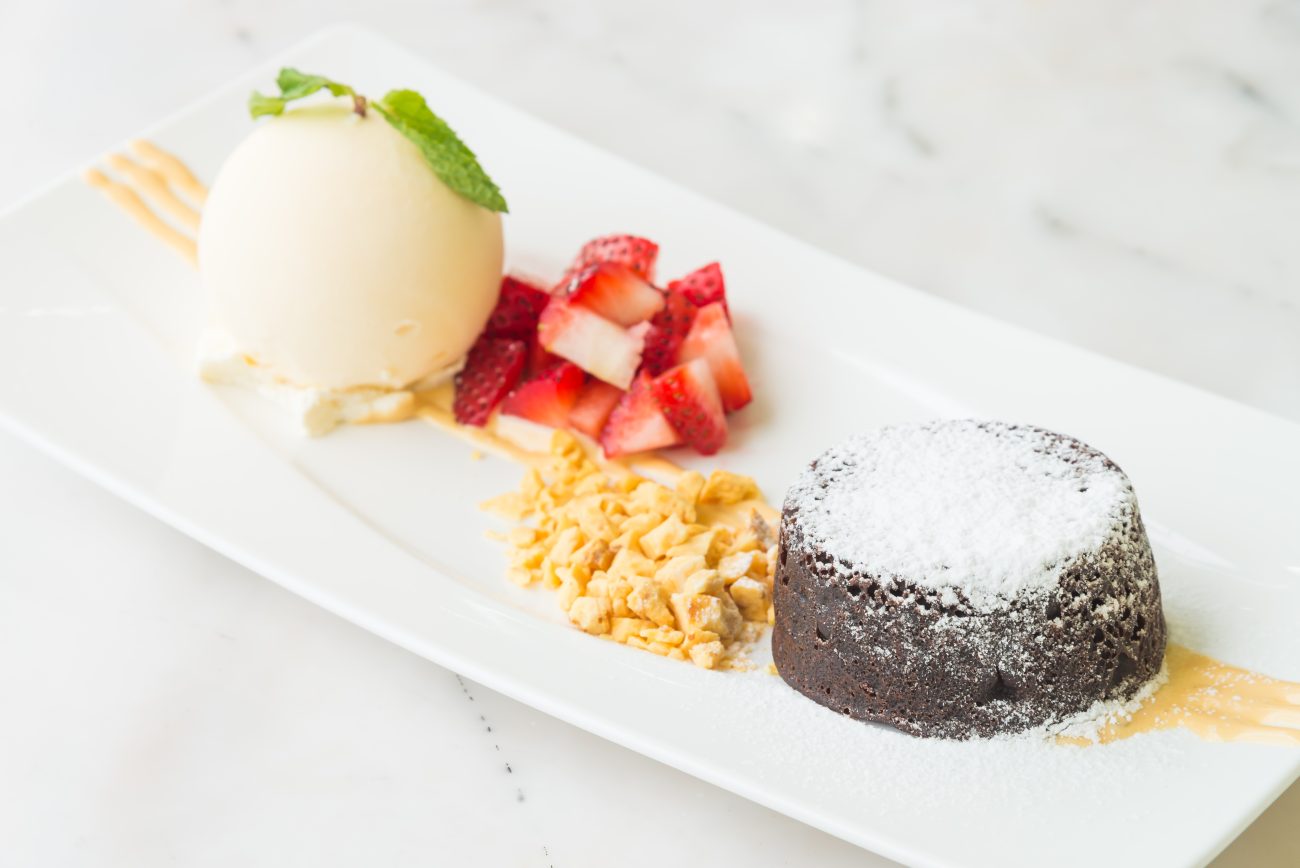 Lava cake with white chocolate